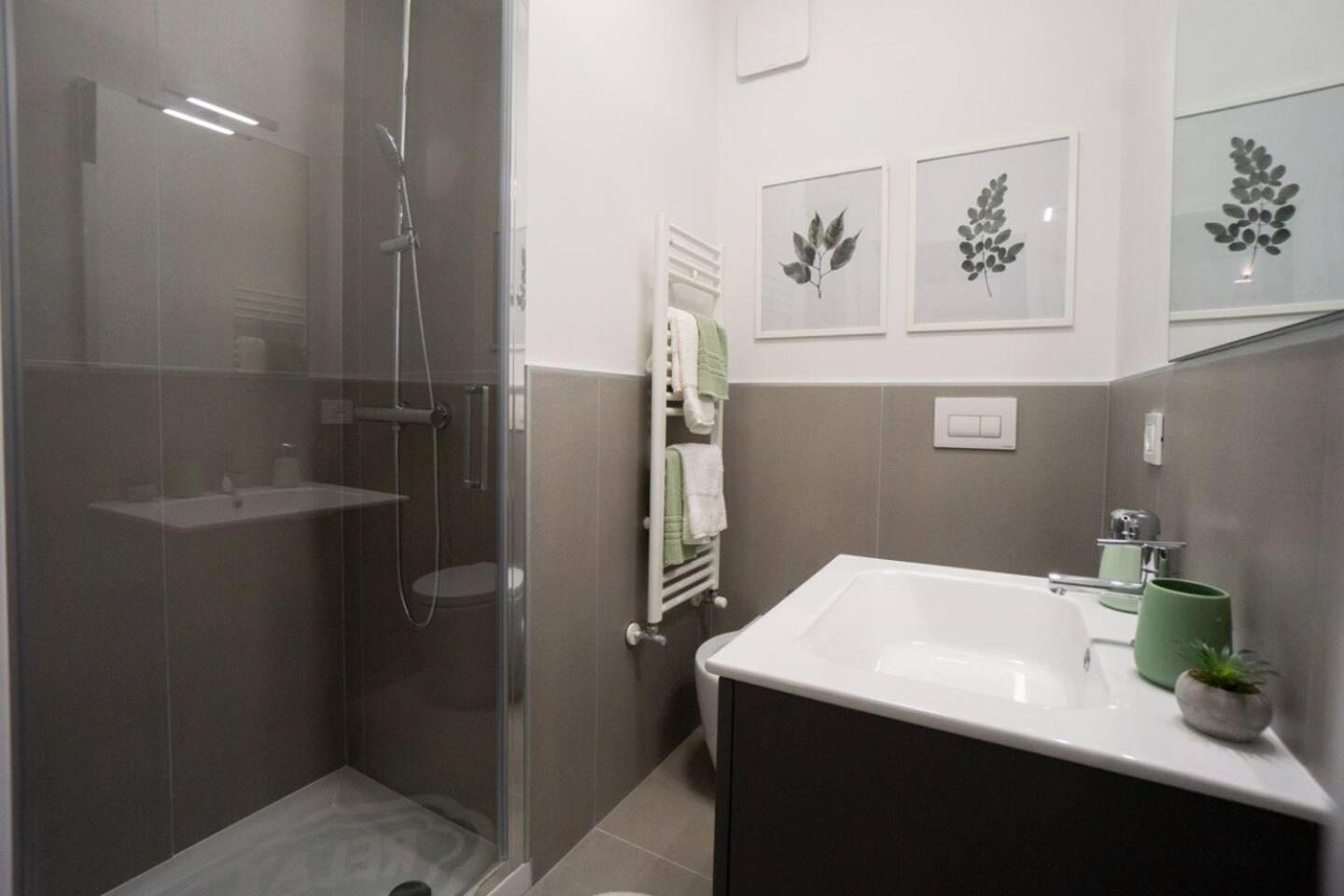 Splendido Dpto Con 2 Letti E 2 Bagni Ad Asti Italy Apartment Exterior foto